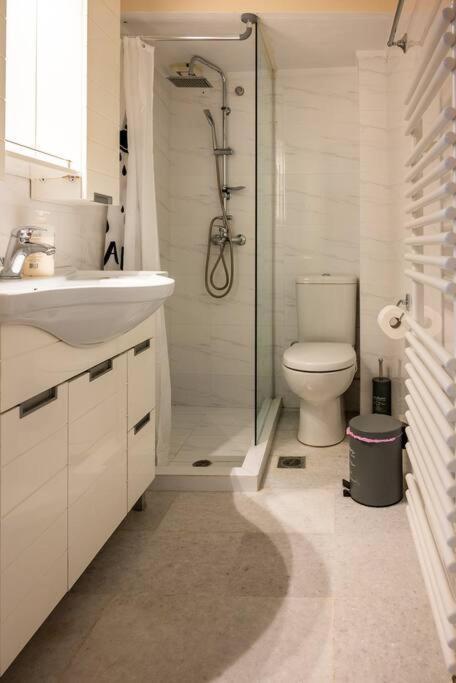 Athens Retreat 1-Bdr Apt Close To Metro Station Appartement Buitenkant foto