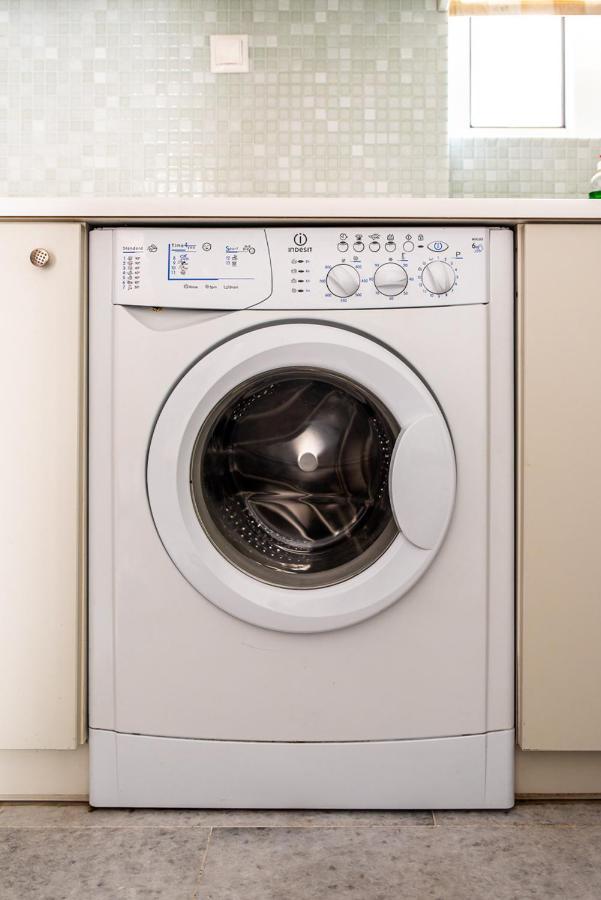 Athens Retreat 1-Bdr Apt Close To Metro Station Appartement Buitenkant foto